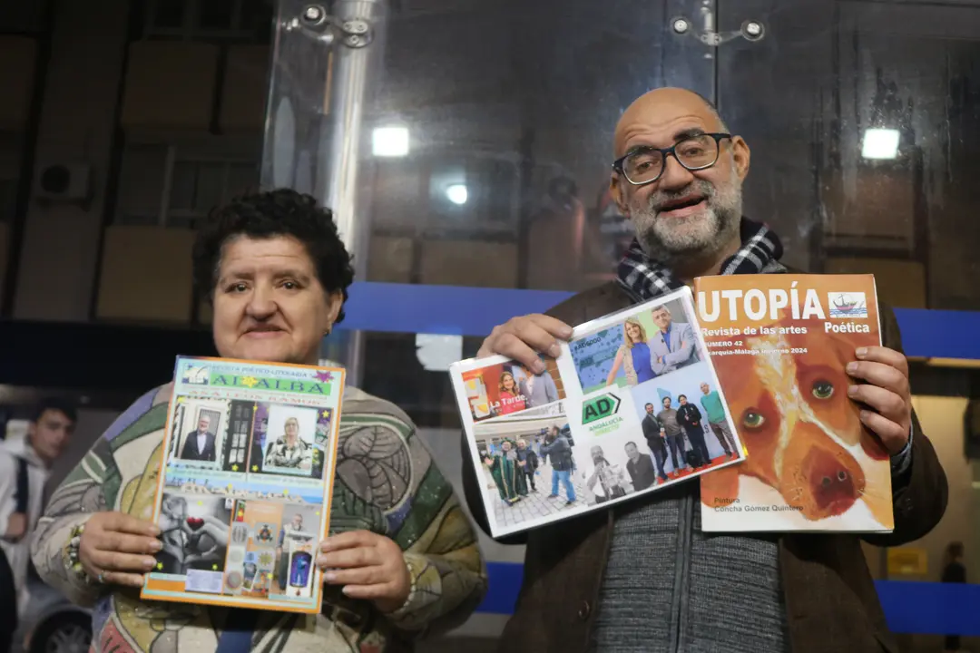 Mocito Feliz, y su hermana Isabel a la izquierda / UNIVERSITAS