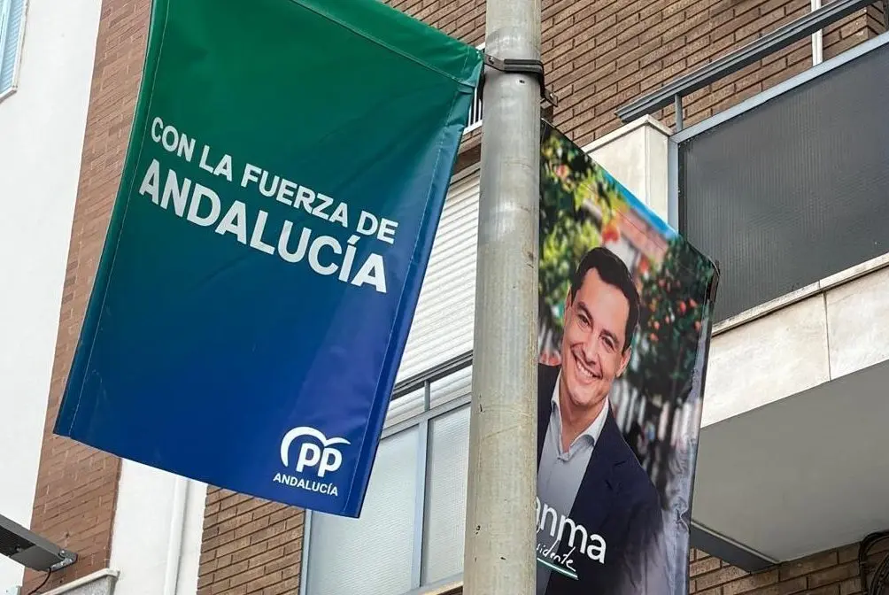 Banderola electoral del PP de Andaluc&iacute;a / Ayuntamiento de Sevilla