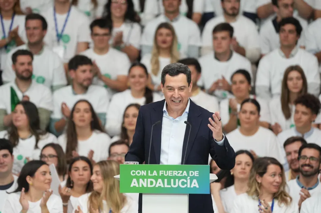 El presidente de la Junta de Andaluc&iacute;a en funciones y candidato a la reelecci&oacute;n, Juanma Moreno, en M&aacute;laga / PP (cedida)