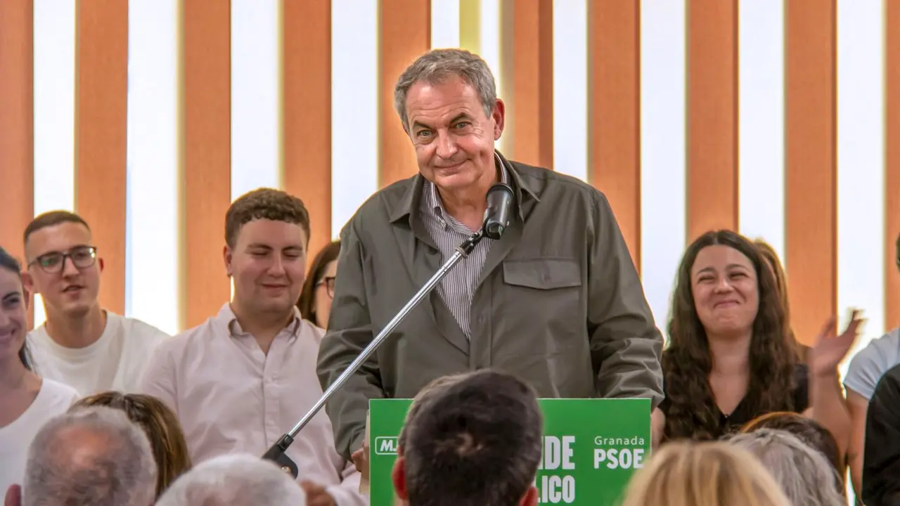 Jos&eacute; Luis Rodr&iacute;guez Zapatero, el pasado viernes, en un acto de la campa&ntilde;a del PSOE en Motril (Granada) / Alba Freixas - EFE
