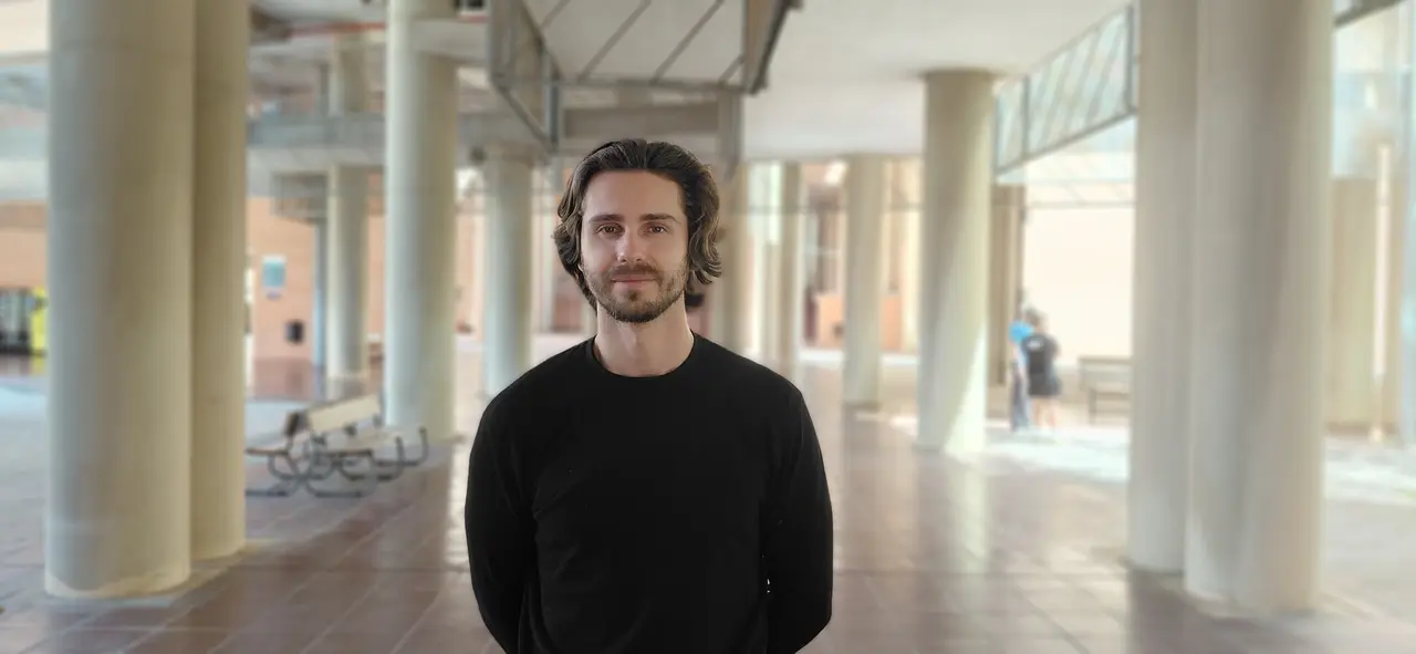 Federico Lozano, doctorando de la UMA en la E.T.S. de Ingenier&iacute;a de Telecomunicaci&oacute;n / Jorge P&eacute;rez, UNIVERSITAS