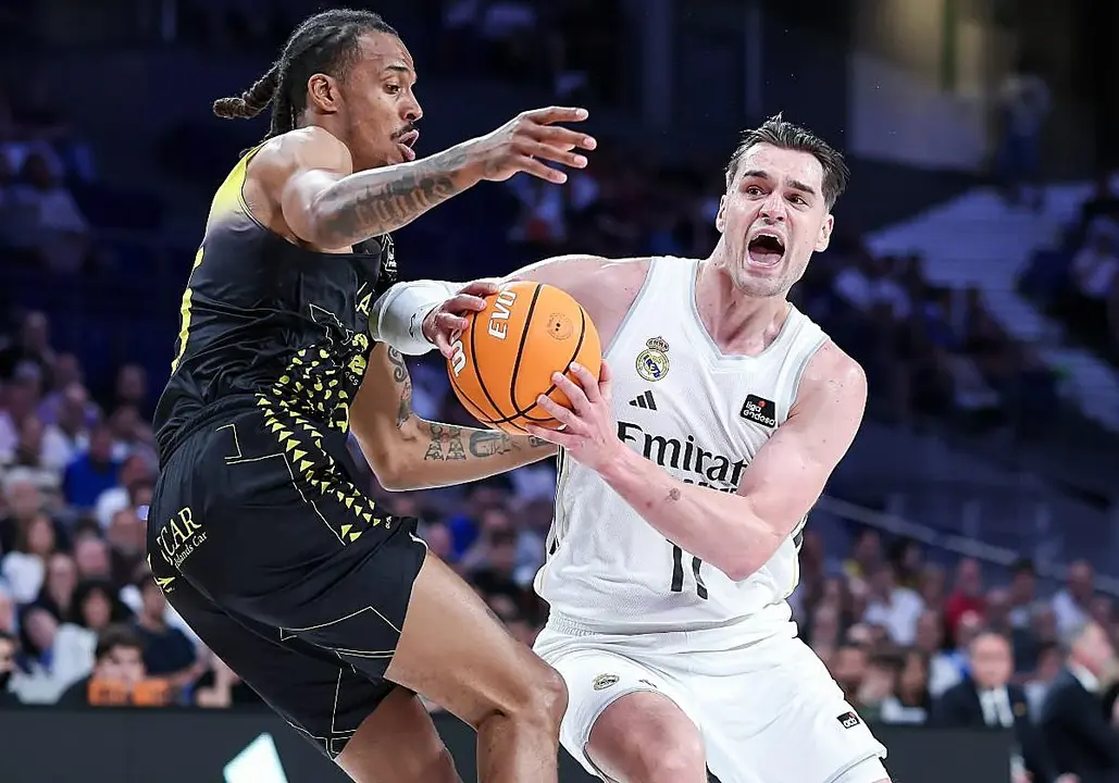 Mario Hezonja manejando la bola - ABC