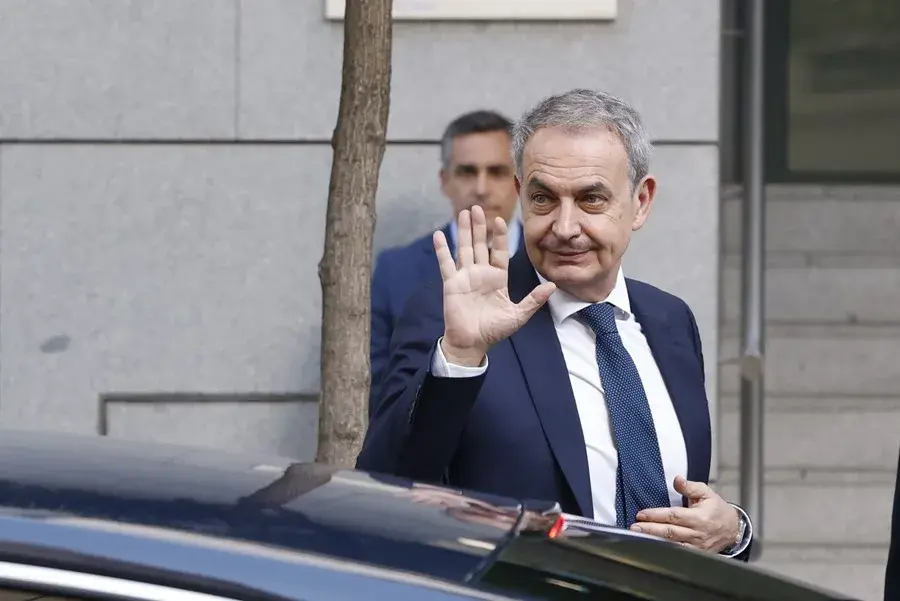 El expresidente del Gobierno, Jos&eacute; Luis Rodr&iacute;guez Zapatero, llega a la Audiencia Nacional / EFE/ J.J.Guillen