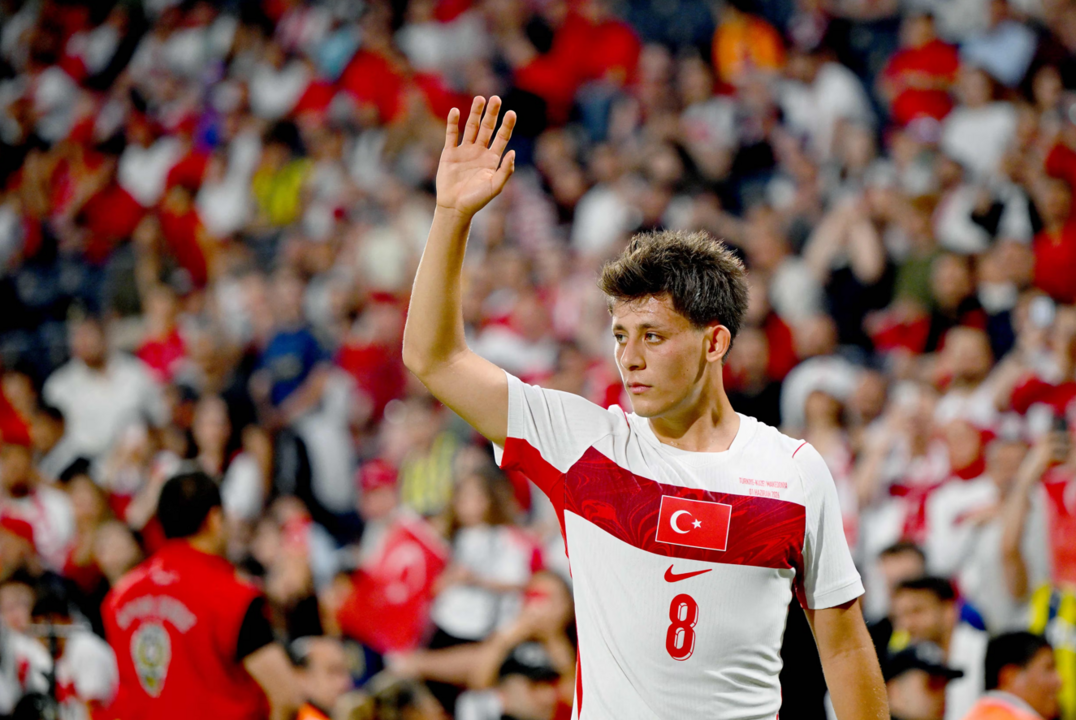 Arda G&uuml;ler, jugador de la selecci&oacute;n turca, tras caer en fase de grupos del Mundial