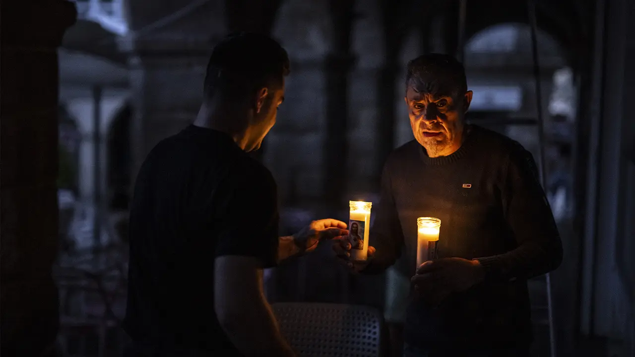 Una escena del apag&oacute;n en Ourense / EFE (Brais Lorenzo)