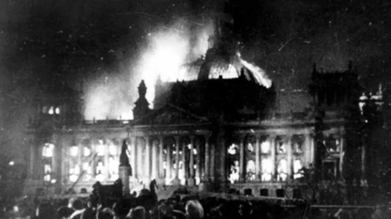 Incendio del Reichstag, 1933 / Mono Print