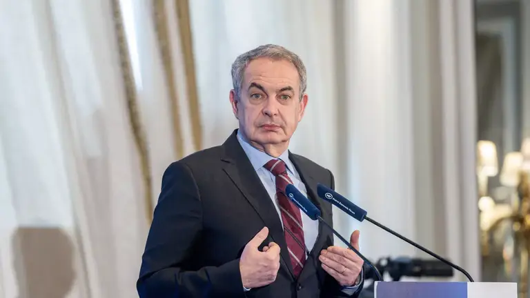 El expresidente del Gobierno, Jos&eacute; Luis Rodr&iacute;guez Zapatero, durante un desayuno informativo / Ricardo Rubio (Europa Press)