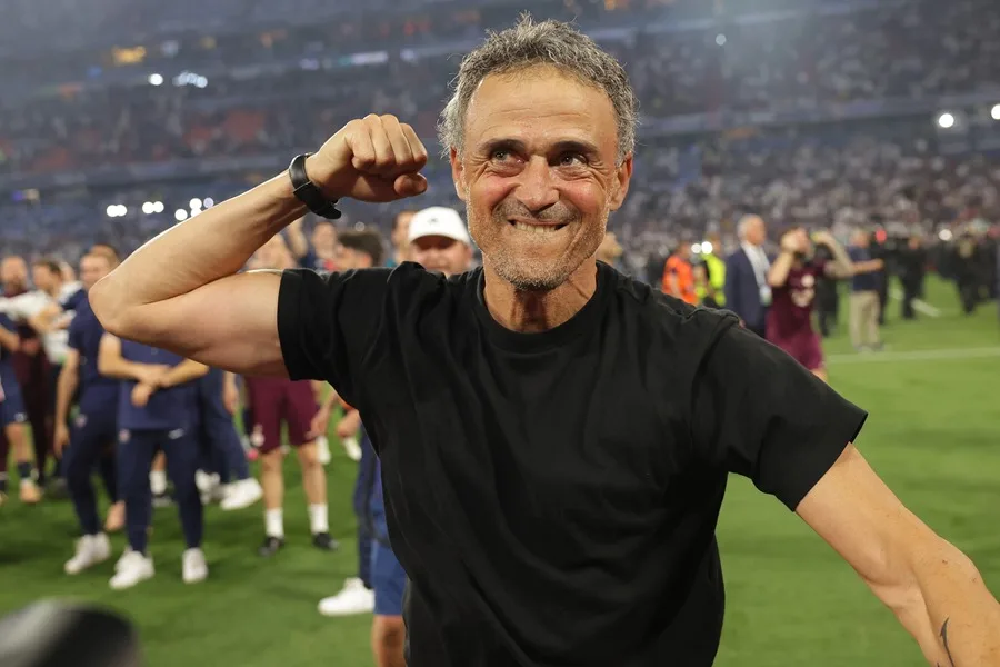 Luis Enrique celebrando la victoria ante el Inter de Milán en la final de Champions/ Christopher Neundorf (EFE/EPA)