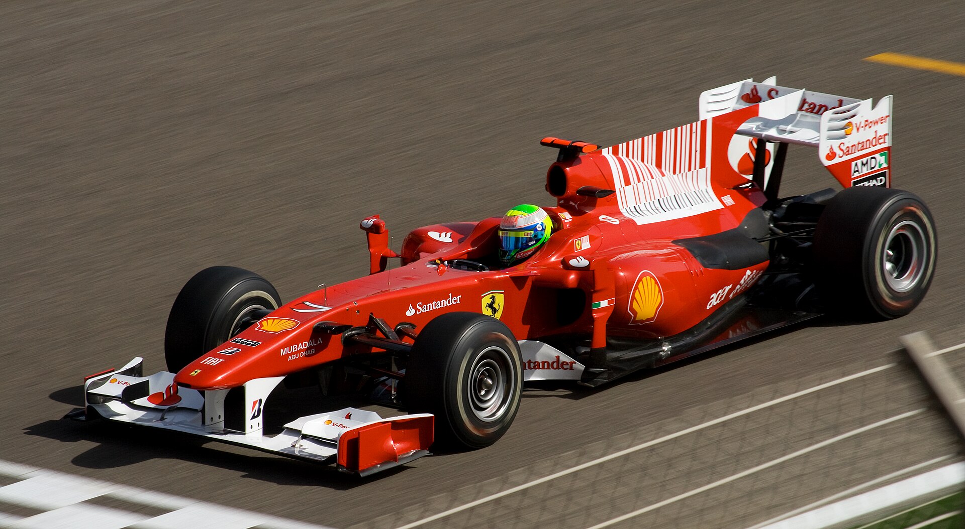 El Ferrari F10 tuvo que borrar su código de barras, que fue considerado publicidad subliminal / Andrew Griffith