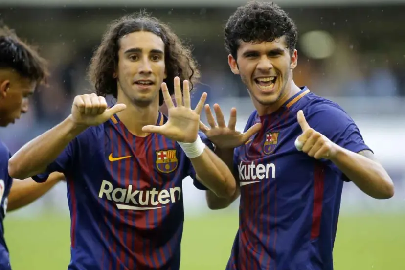 Cucurella celebrando un gol con el filial del Barcelona / Francesc Adelantado (Marca)