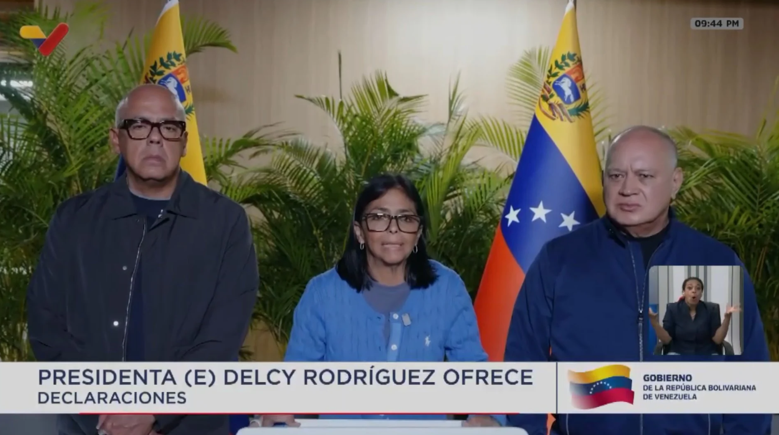Delcy Rodríguez declarando el estado de emergencia a través de VTV, canal nacional de Venezuela